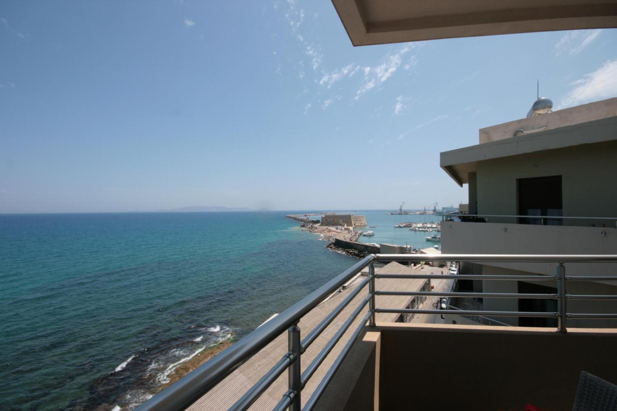 Kronos Hotel Heraklion  Bagian luar foto